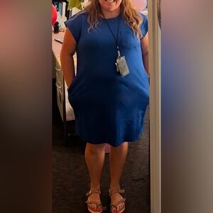 Retro 1960s inspired polyester dress with pockets!